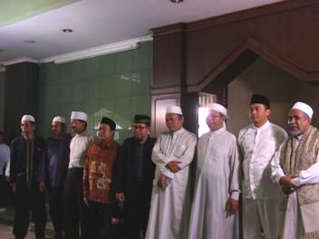 Gerakan Umat Islam Bersatu: Tangkap Penanam Ranjau di Sampang!