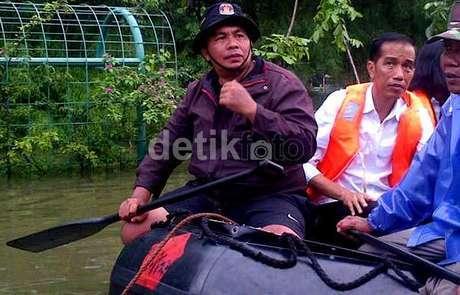 JK:Tiap Tahun Gubernur Jokowi Jangan Cuma Urus Perahu & Nasi Bungkus