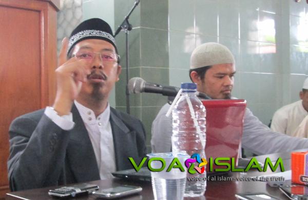 Ustadz Achmad Rofi'i Nasehati Salafi Maz'um agar Meluruskan Niat