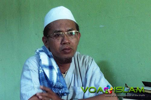 Ustadz Khoirul: Tak Menolak Kemaksiatan RUU Ormas Itu Munafik Tulen