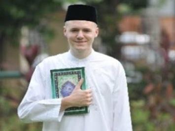 Masuk Islam, Haruskah Mengganti Nama?