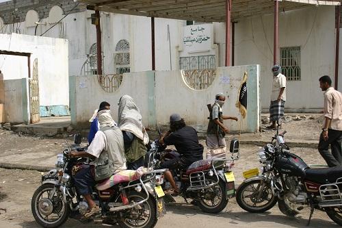 Pejuang Al-Qaidah Tembak Mati 3 Pilot Angkatan Udara Yaman di Lahj