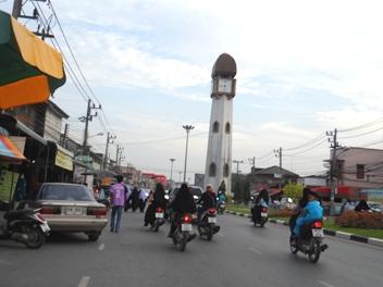 Ssttt, Ada Kampung Janda di Thailand Selatan, Siapa Peduli?