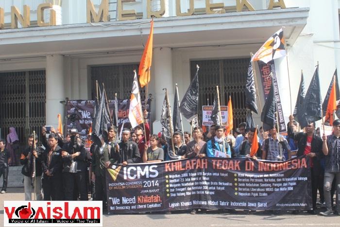 Peserta ICMS Serukan Khilafah, Tolak Demokrasi, Liberalisme dan Kapitalisme