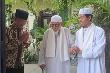 Cerita KH. Abu Bakar Ba’asyir Sempat Ditolak Masuk Ke Rumah Jokowi