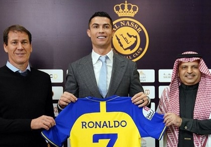 Piers Morgan Sebut Christiano Ronaldo 'Benar-benar Mencintai Kehidupan Di Arab Saudi'