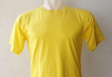 Pria Dilarang Pakai Baju Warna Kuning?