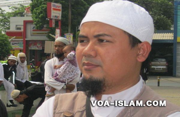 Ustadz Abu Al Izz : Ribut-Ribut Masalah Gereja di Bekasi Bukan Soal Intoleransi