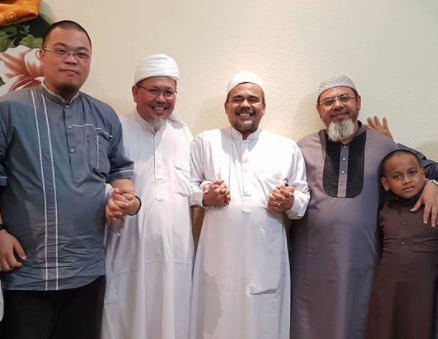 [FOTO] Masya Allah Koh Steven Bertemu Habib Rizieq Jelang Haji di Mekkah 