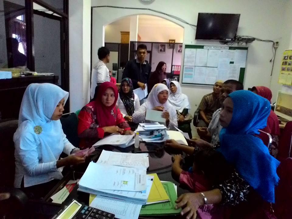 Baitul Mal Kabupaten Bireuen Salurkan Rp 100 Juta Untuk Modal Usaha Fakir Miskin