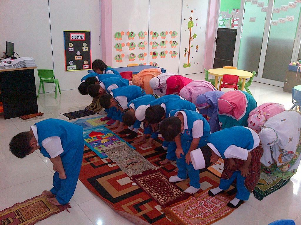 Memilih Sekolah Untuk Anak