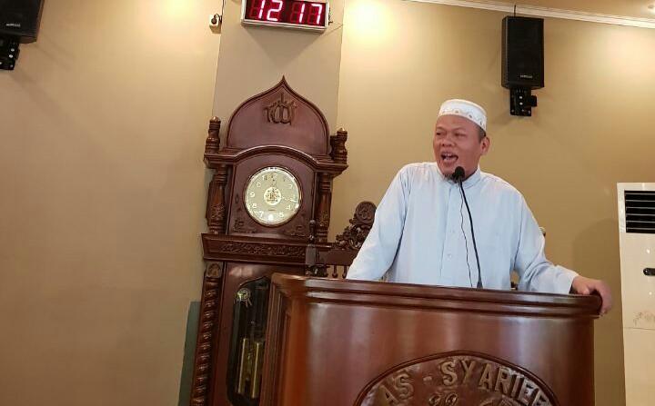 Khutbah Jumat Pertama Pasca Bebas, Ustadz Al Khaththath: Jadikan al-Quran sebagai Imam