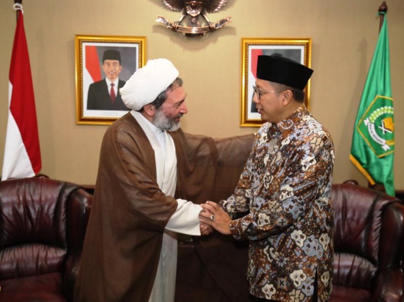 Kemenag Kerjasama Pendidikan dengan Iran, DDII: Berbahaya Jika Syiah Menyebar di Indonesia