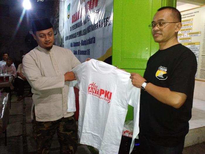 Marak Kaos Palu Arit, Kaos Anti-PKI Disebar di Solo