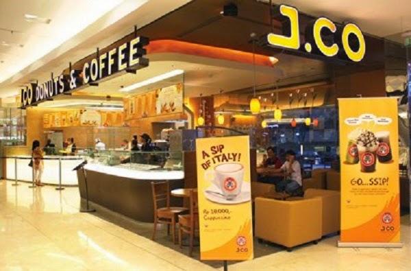 Belum Bersertifikat Halal MUI, Muslimah Bergamis dan Kerudung Lebar Antri di Outlet JCo Donuts