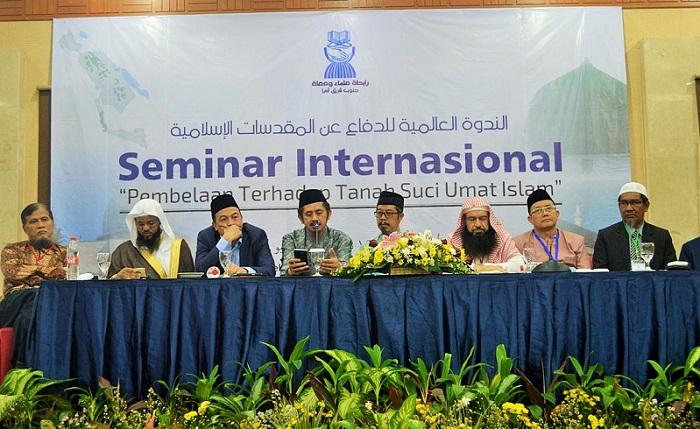 Ulama Serukan Umat Bela Tiga Kota Suci
