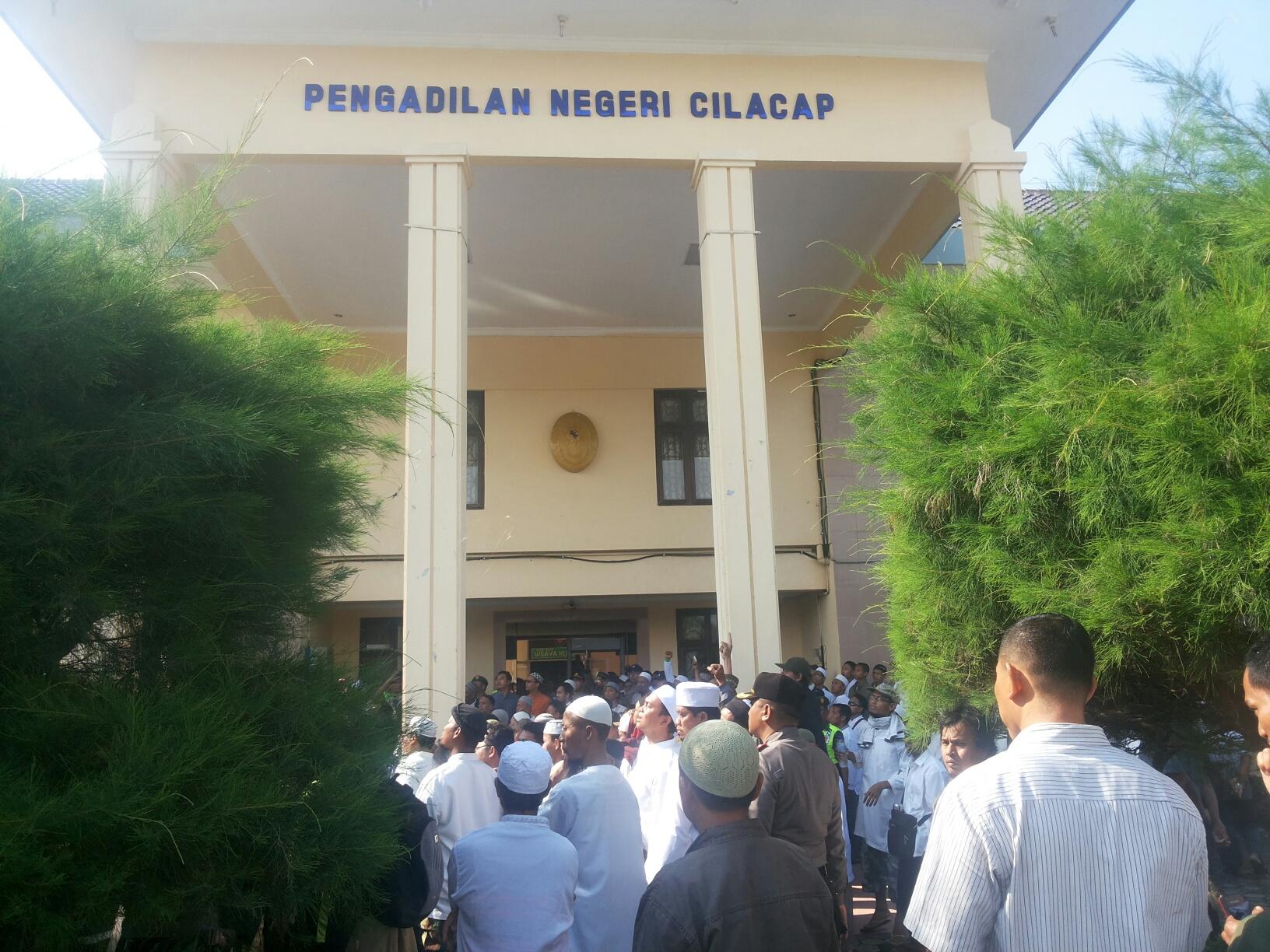 Habib Rizieq Dijadwalkan Bersaksi di Sidang PK Ustadz Abu Bakar Ba'asyir