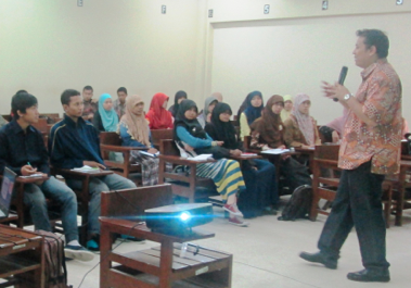 Smart Teen Ramadhan: Pesantren Jurnalistik di UGM