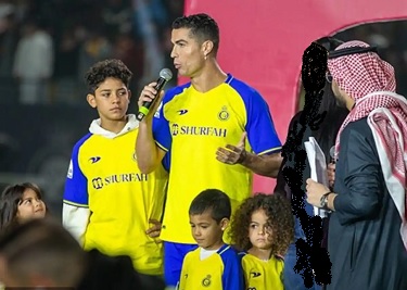 Laporan: Saudi Akan Sesuaikan Undang-Undang Perkawinan Untuk Ronaldo Dan Pasangannya