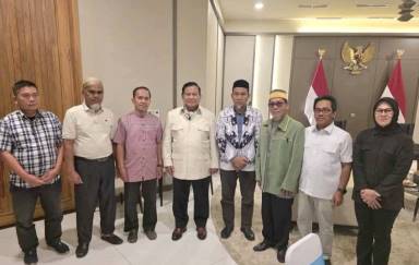 KUMPULAN FOTO: Presiden Prabowo Pulihkan Nama Baik Dua Guru Sman 1 Masamba, Luwu Utara