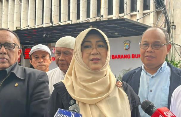 Kasus Ijazah Palsu Jokowi: Roy Suryo dan Dokter Tifa Resmi Ditangkap Polisi