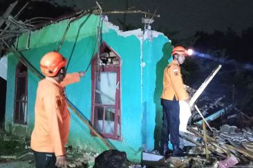 Mushola di Bekasi Roboh Akibat Gempa, Warga Diimbau Waspada dan Banyak Doa