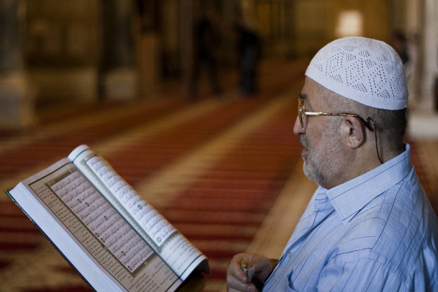 Puasa dan Al-Qur’an Memberi Syafa’at di Hari Kiamat