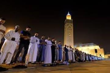 10 Tempat Terlarang untuk Mendirikan Shalat