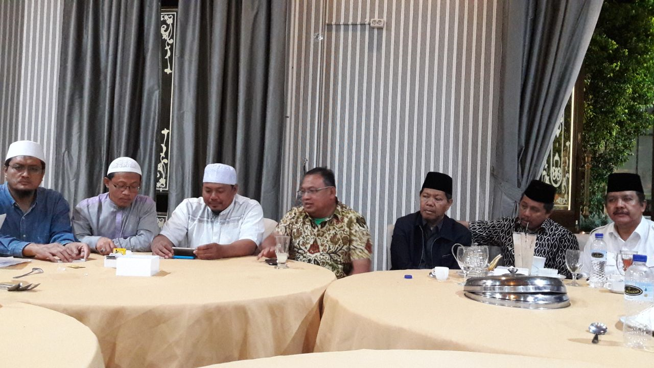 API Bersatu Desak Presiden Pecat Kapolri