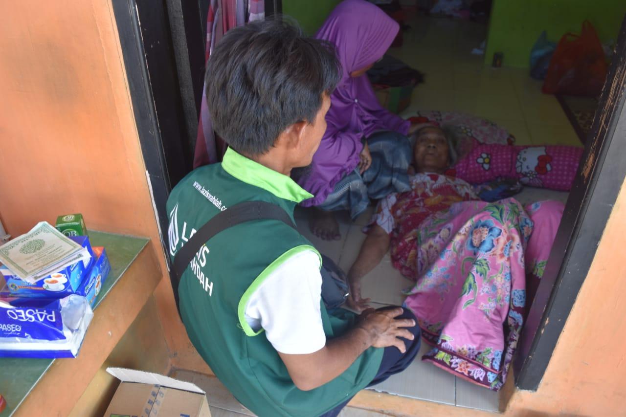 Seorang Nenek Selamat, Setelah Terkubur Runtuhan 20 Jam saat Gempa Palu