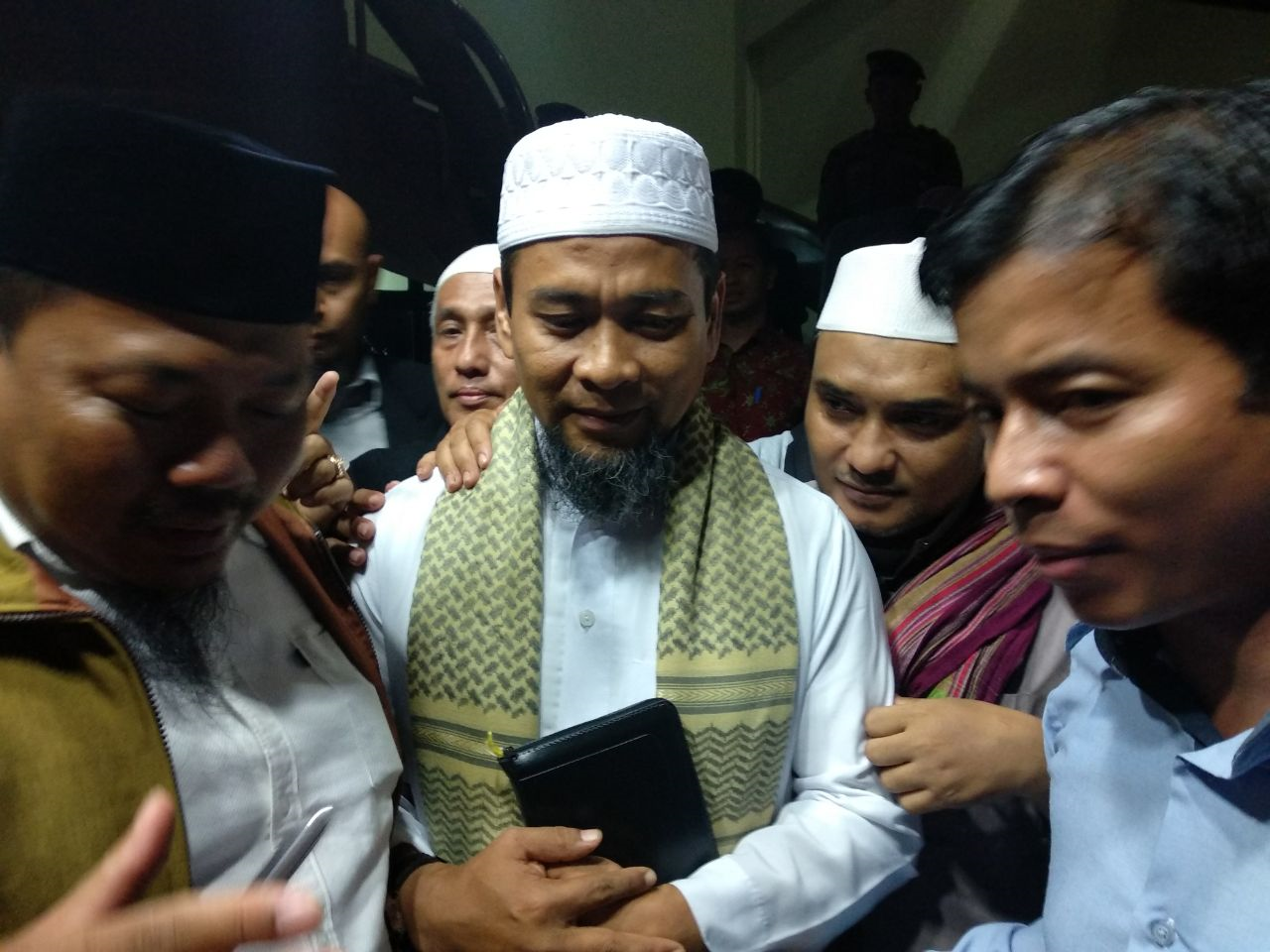 Usai Diperiksa, Ustadz Zulkifli Diperbolehkan Pulang