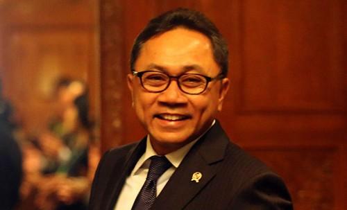 Ketua MPR Direndahkan dengan Gambar Wajah Orang Primitif oleh Akun yang Diduga Pendukung Ahok