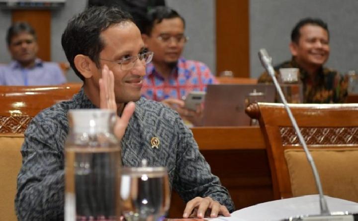 Kritik untuk Menteri Nadiem: Merdekakan Kampus dari Korporasi!