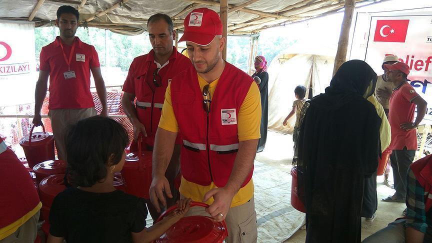 Jadi Relawan Bulan Sabit Merah Turki, Mahir Zain Kunjungi Kamp Pengungsi Rohingya