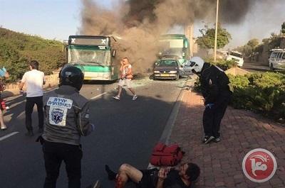 Ledakan Bom di Sebuah Bus Penumpang Israel di Yerusalem Lukai 21 Orang