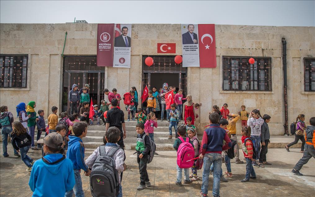 Anak-anak Suriah kembali Bersekolah di Afrin setelah 2 Tahun Dibatasi YPG/PKK