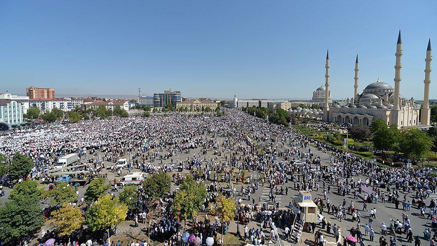 Lebih Satu Juta Orang Berkumpul Di Grozny Chechnya Memprotes Pembantaian Muslim Rohingya