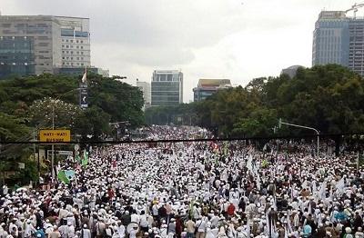 Aksi-aksi Soal Ahok Nistakan Agama juga Mempertaruhkan Para Tokoh Islam di Mata Umat