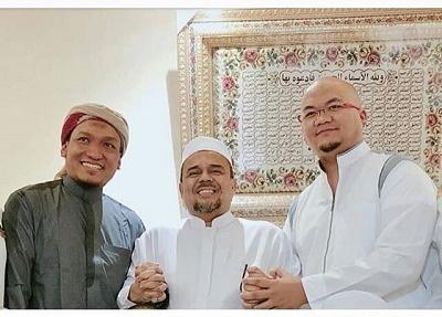 Instagram Hapus Postingan Ustaz Salim A Fillah karena Pajang Foto Bersama Habib Rizieq