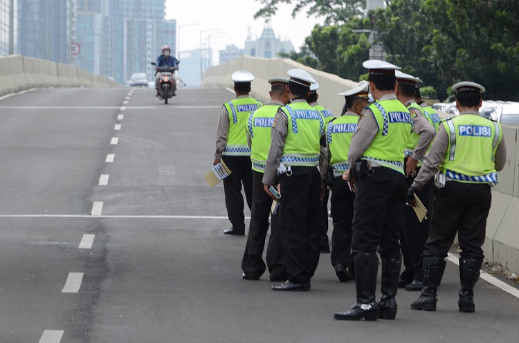 Benahi, Pak Polisi!