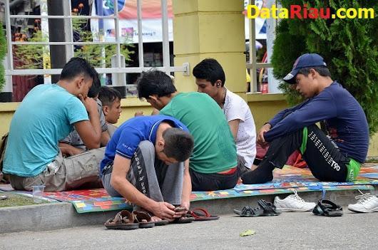 Anggota DPRD Pekan Baru: Pemerintah Lemah, Imigran Sebarkan Paham Sesat Syiah dan Jadi Gigolo 