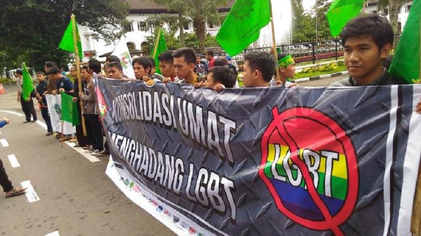 LGBT Bukan Fitrah, Tapi Penyimpangan Perilaku