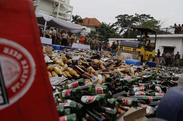 Melarang Minuman Beralkohol Aja Kok Repot