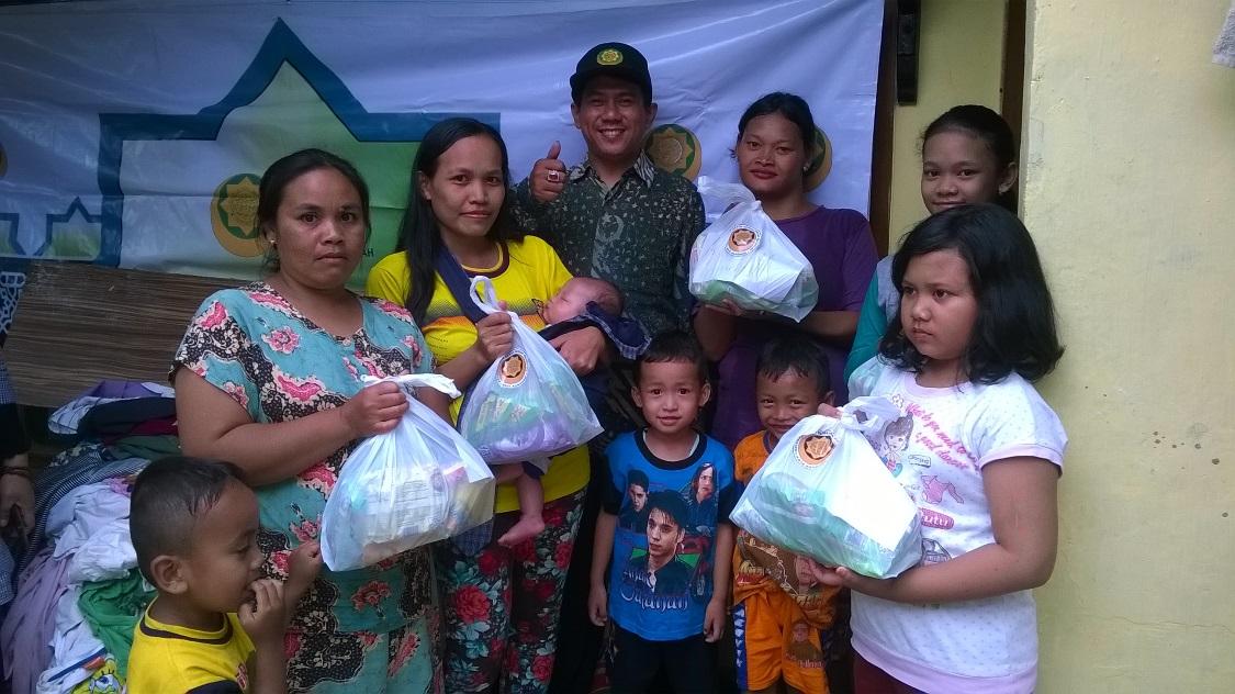 Lazis DDII Jabar Bantu Korban Banjir Bandung Selatan