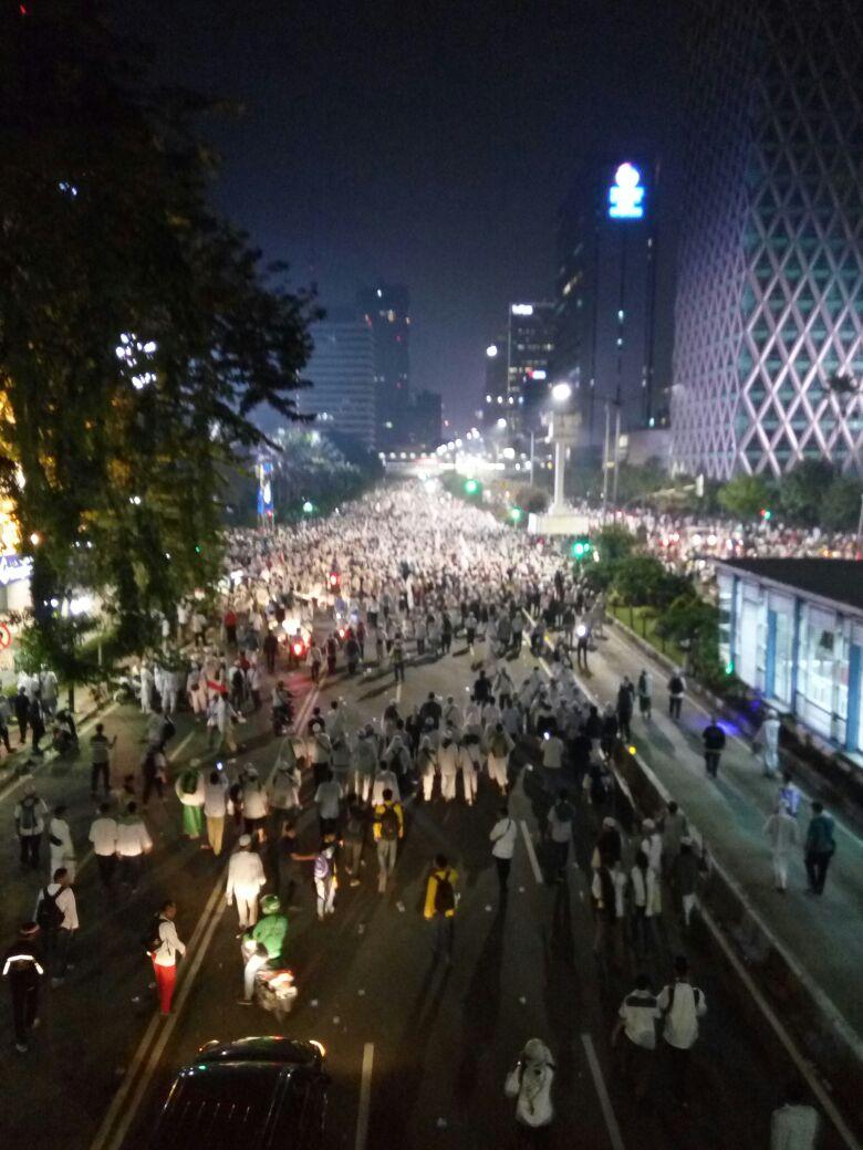 Setelah Sempat Bentrok dengan Aparat, Massa Bela Islam Menuju Gedung DPR RI