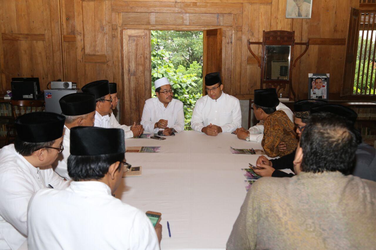 Anies Terima Kunjungan Pengurus PW Nahdlatul Ulama Jakarta di Kediamannya