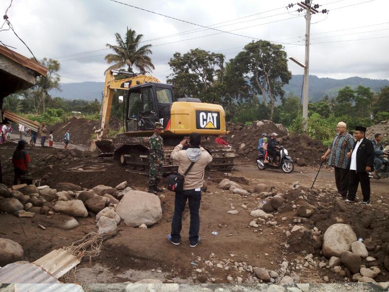 Tolong, Sinabung Mengamuk Lagi