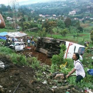 Innalillahi, Kecelakaan Maut Kembali Terjadi di Kawasan Puncak  pada Long Weekend