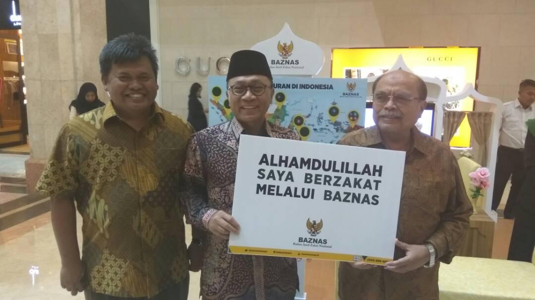 Ketua MPR Berzakat Melalui Baznas