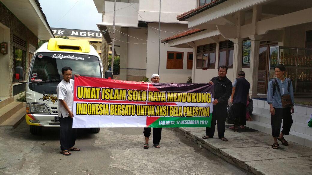 Ikut Aksi Bela Palestina di Monas, Umat Islam Solo Berangkat dengan 13 Bus dan 11 Mobil Pribadi